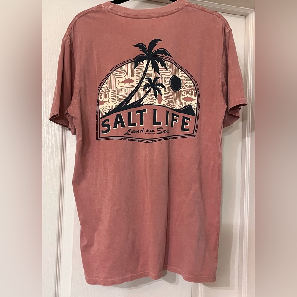 SALT LIFE  Live Salty 100% Cotton Lt Dusty Rose Short Sleeve CrewNeck Pocket Tee